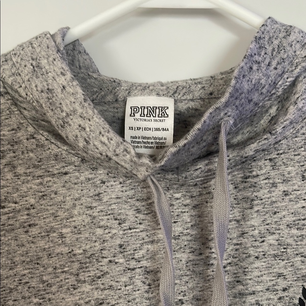 PINK Victoria's Secret Gray logo crop long sleeve hoodie top and Stylish XS - Picture 4 of 12